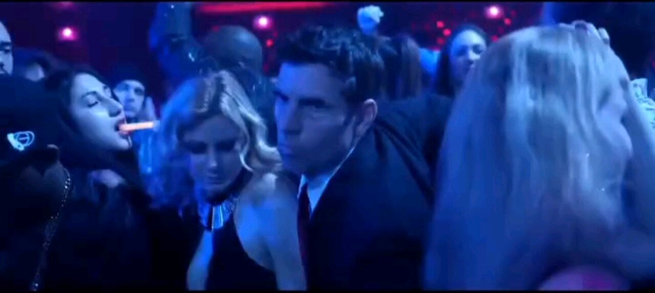 JOHN WICK Starts the NIGHTCLUB SHOOTOUT 🔥💥 | EPIC REVENGE Scene 🎯 | Action Movie 2014 | FULL HD