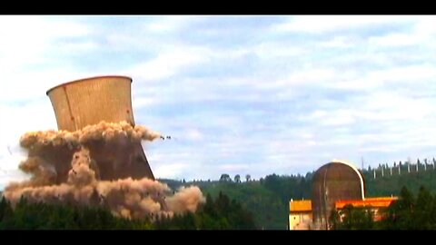 Trojan Nuclear Power Plant Cooling Tower Implosion