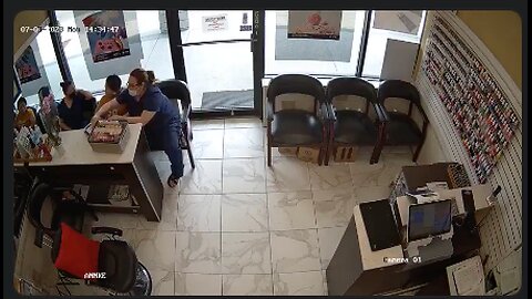 When the holdup at the nail salon does not go as planned. 😳😆😆