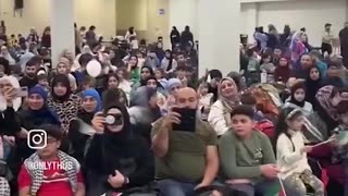 The school in Texas: there is no American flag, only Palestinian flags