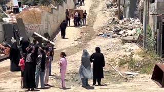 Israeli raids push wave of Palestinians from West Bank homes