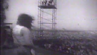 Black Sabbath - War Pigs and Paranoid = 1971