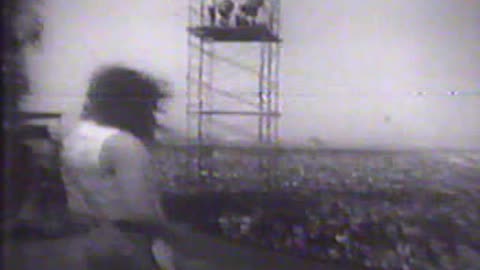 Black Sabbath - War Pigs and Paranoid = 1971