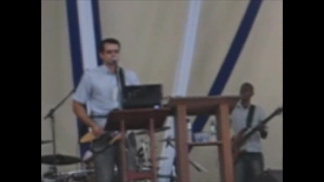 Aguas que Fluem do trono de Deus
