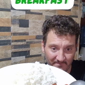 Filipino Breakfast Feast 🇵🇭 | Longganisa, Egg & Rice – Expat Life in the Philippines