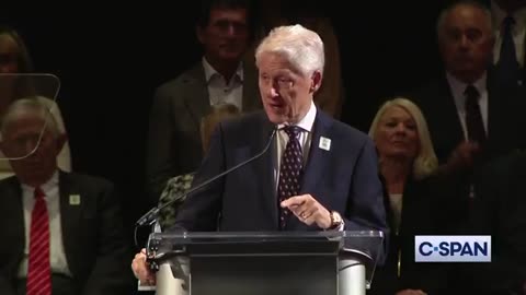 Bill Clinton’s Trembling Hands Spark Concern During Oklahoma City Speech