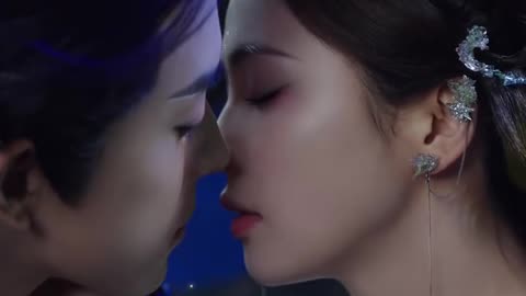 Romantic couple kissing 💋💋😘😘