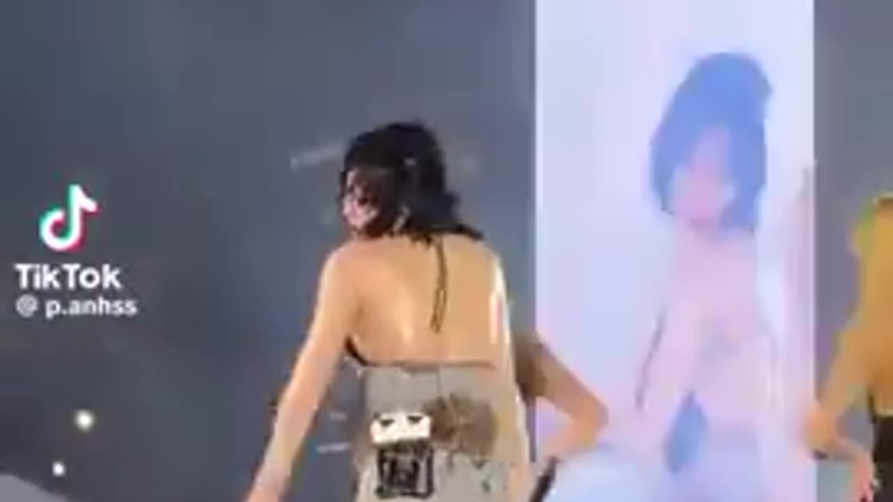 K-pop star, Hyuna, fainting in Macau