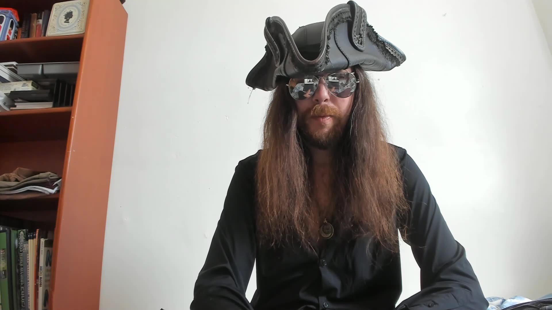 Macrons Wife Shoves Him: Analysis