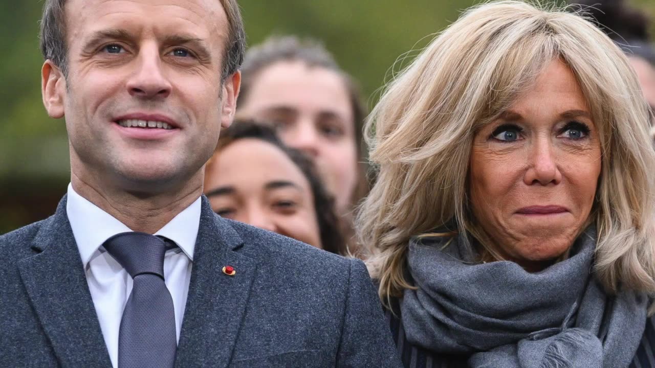 Comentarista enfrenta demanda de los Macron por difamación