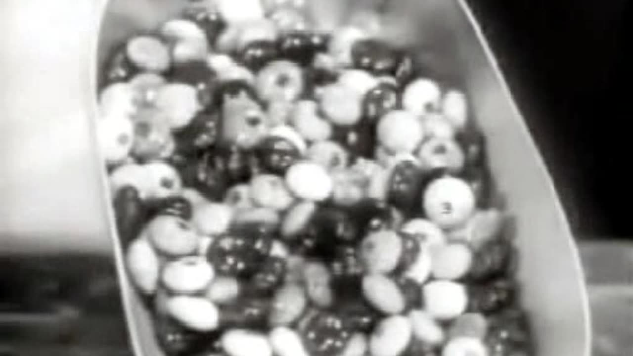 Commercial - M & M's 1954 w futuristic robot