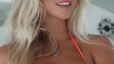 Kiki Passo _ The Brazilian-born American-raised Model _ Bio & Info