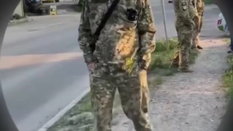 📱👮 Ukraine Russia War | Authorities Threaten Teen for Filming Conscription in Dnipro | RCF