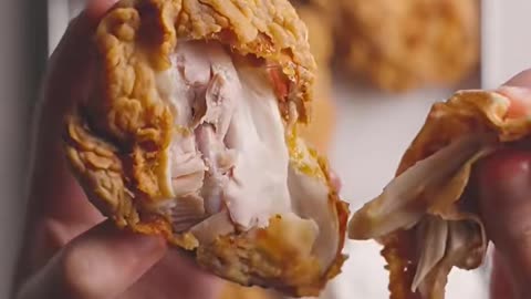 Crispy fried Chicken with sour creamy sauce