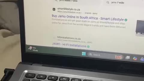 Jamo Sturgis store frozen not wanting to proceed😂😂😂🤭🛒🛍️👠👢👗👙👕👓🎩👜👚🌂👒