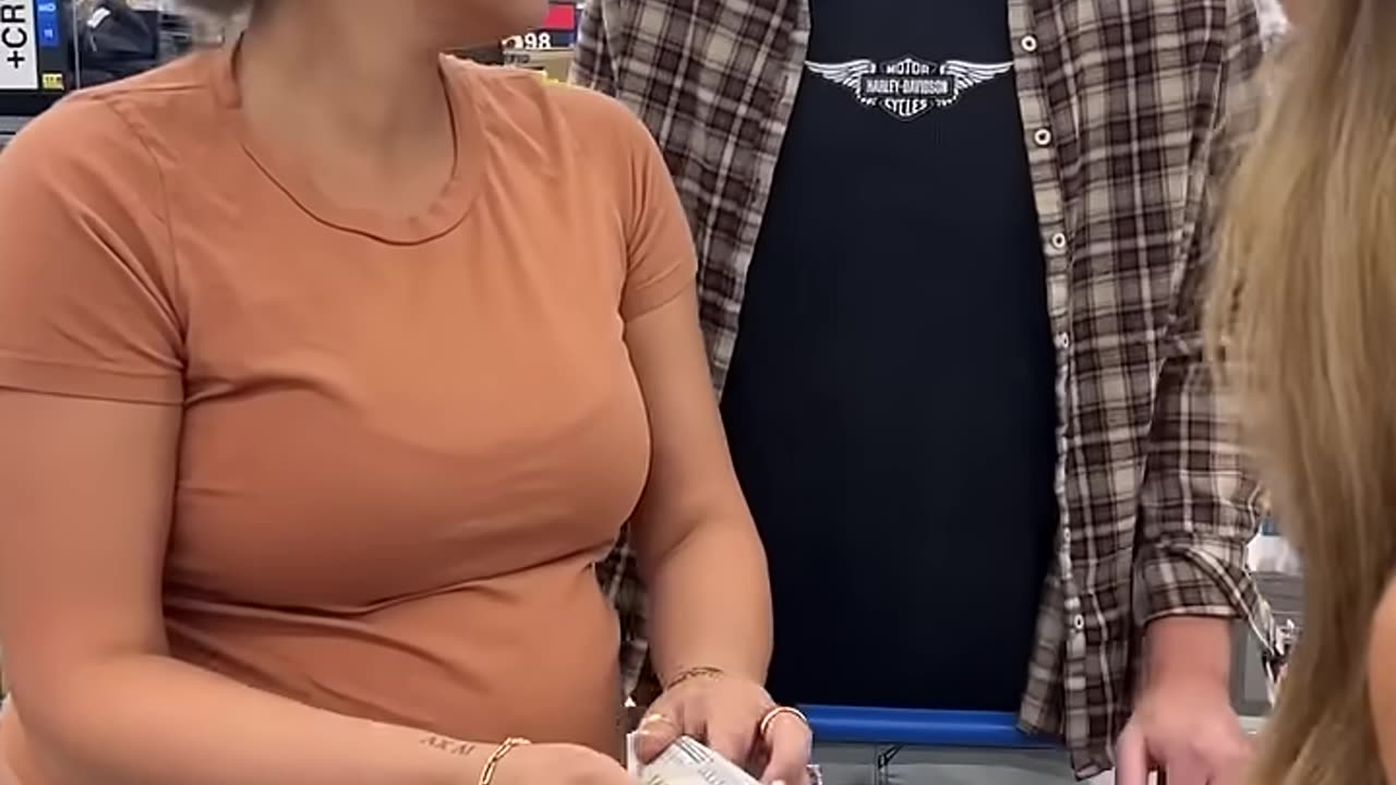 Blessing a pregnant couple in need ❤️