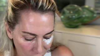 Juve Eyes - under eye skin rejuventation