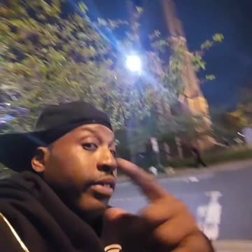 YOU DONT HAVE TO CHASE PEOPLE WHO ACTUALLY WANT TO BE IN YOUR LIFE