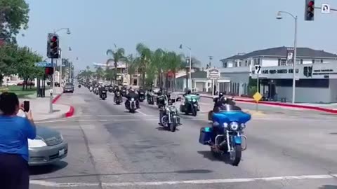 Bikers are on their way to LA! This is going to be interesting!🧐🇺🇸