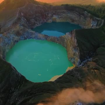🇮🇩 Kelimutu Volcano, Flores Island, Indonesia