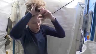How NASA Astronauts Wash Their Hair in Space 🚀💧 | ISS Life in Microgravity