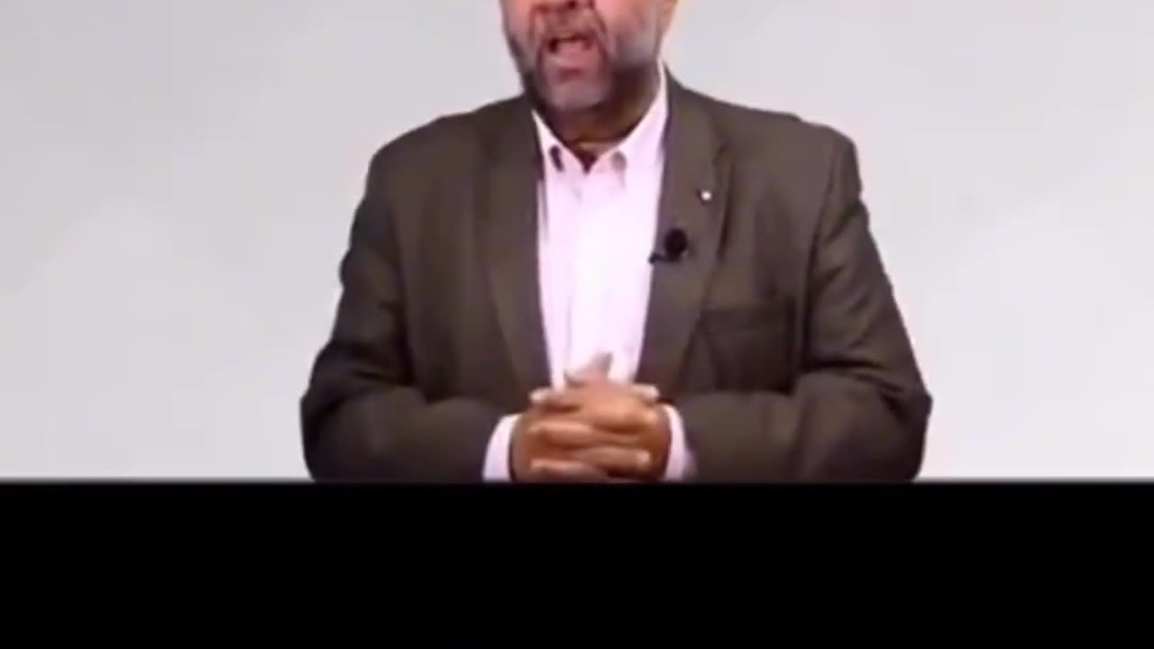 Carlos Lupi, presidente do PDT: "Sem a impressão do voto, não há possibilidade de recontagem. Sem a recontagem, *a fraude impera"*