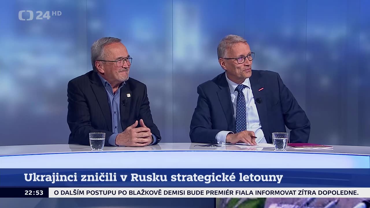 Politici z SPD a STAN chválili na ČT teroristický úder na ruská letiště smlouvy START v Rusku!