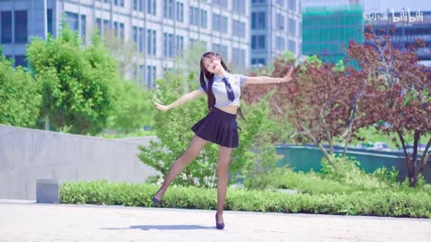 Korean girl sexy dancing in livestreaming 🩰