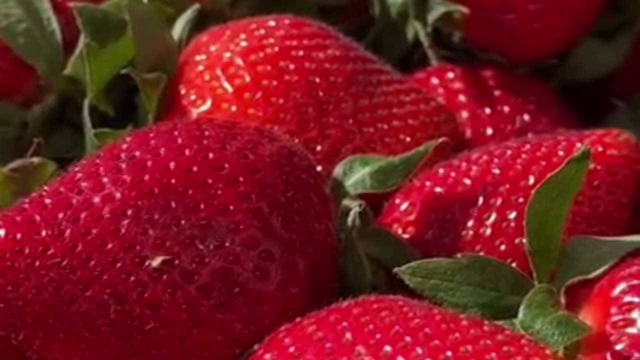 Strawberry Ke Health Benefits in Summer