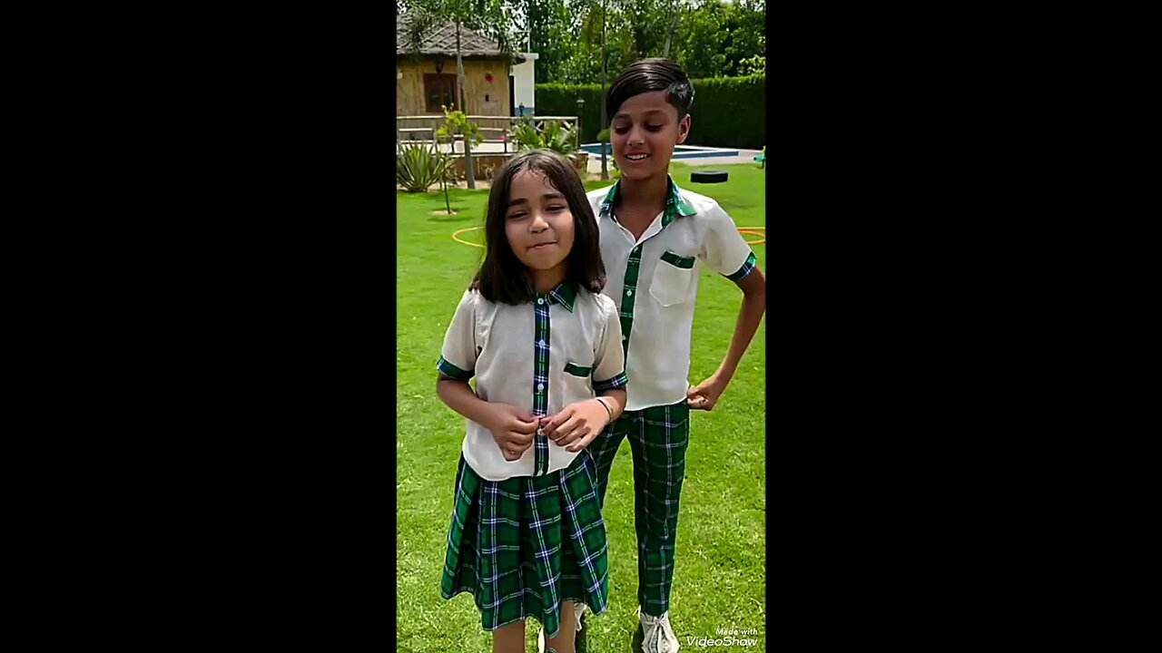 Hello guys comment Mein batao aapke pass kya hai💀