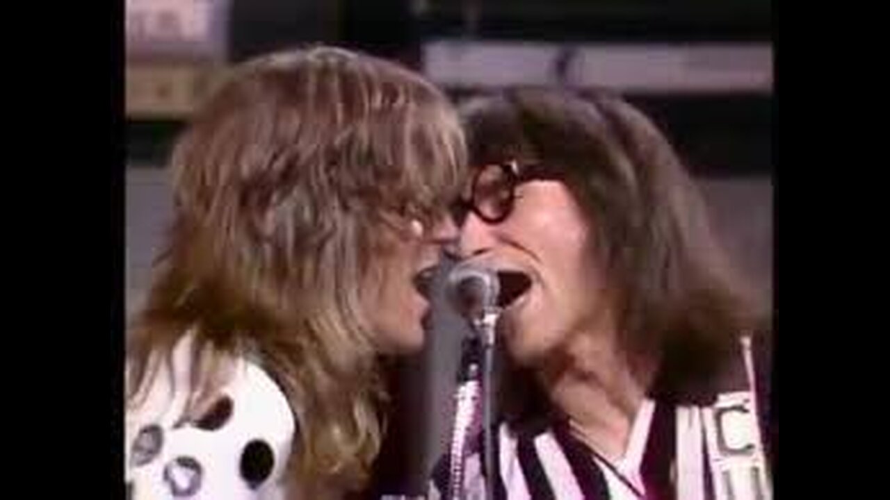 SMOKIN’ IN THE BOYS ROOM ~ BROWNSVILLE STATION ( LIVE )