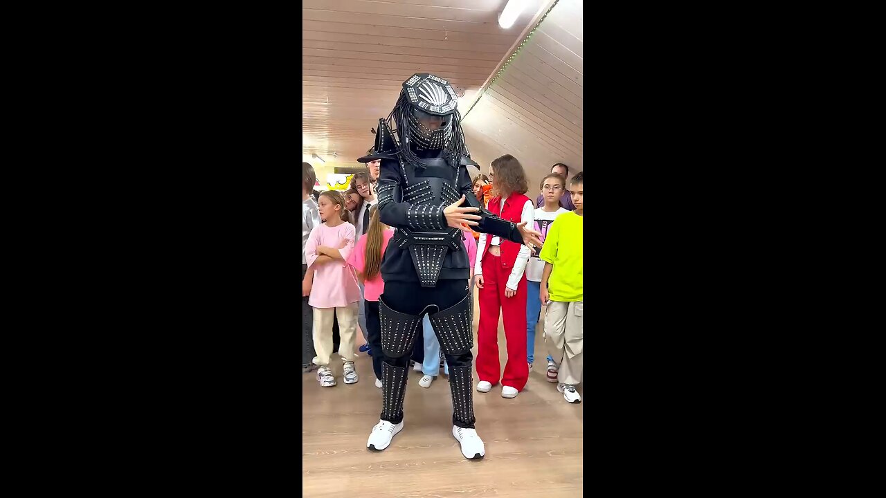 Teaching Robot Shuffle Dance🤯