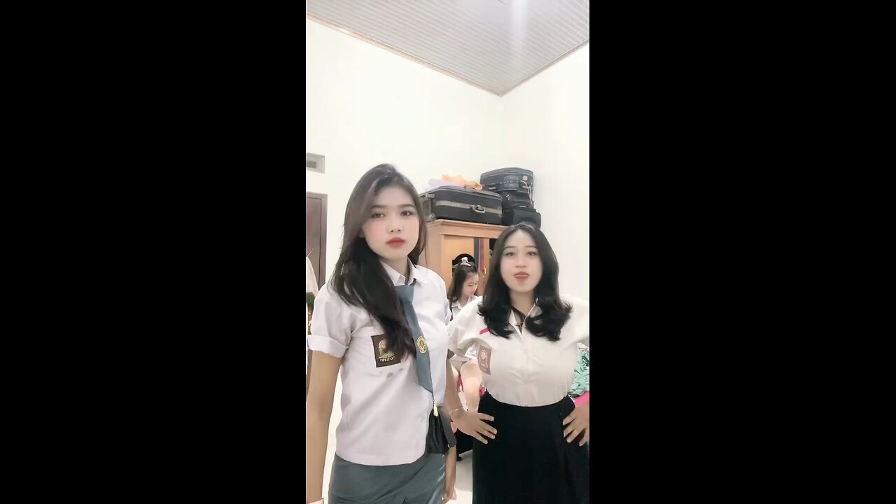 E5
