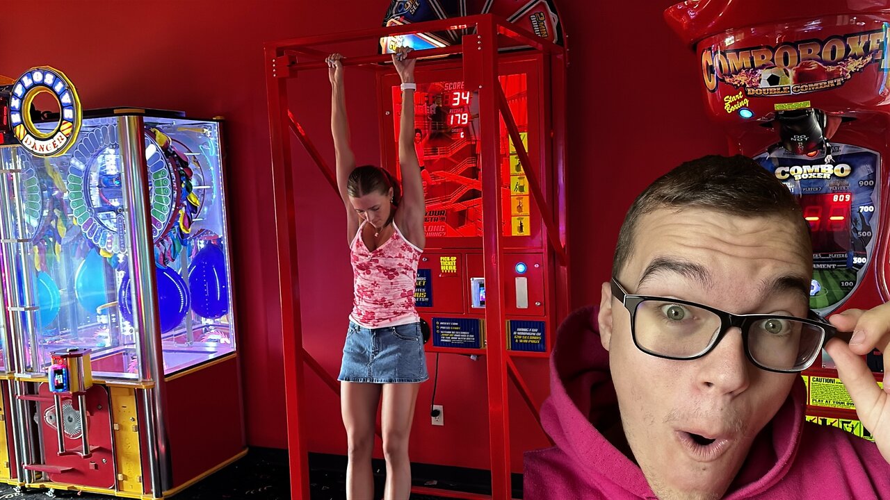 How Long Can She Hold On? || Arcade Games