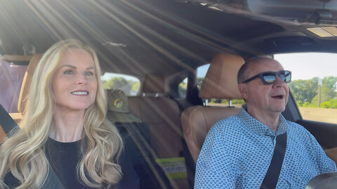 Faith, Fitness & Married Life on the Road | Shaped by Faith Travel Chat with Theresa & Robin