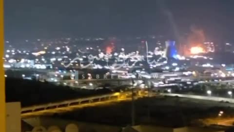 🇮🇱/🇮🇷 WATCH: Two Iranian ballistics hit Haifa power plant