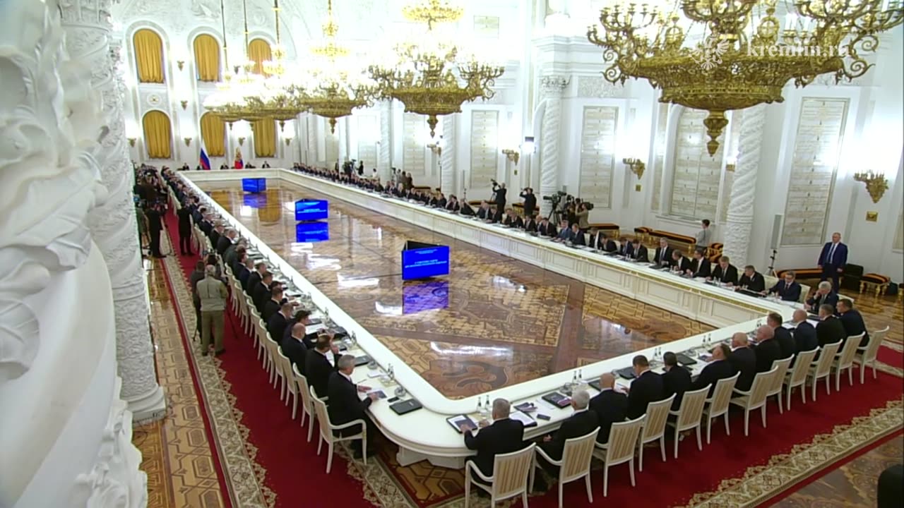 Под председательством Владимира Путина началось заседание Государственного