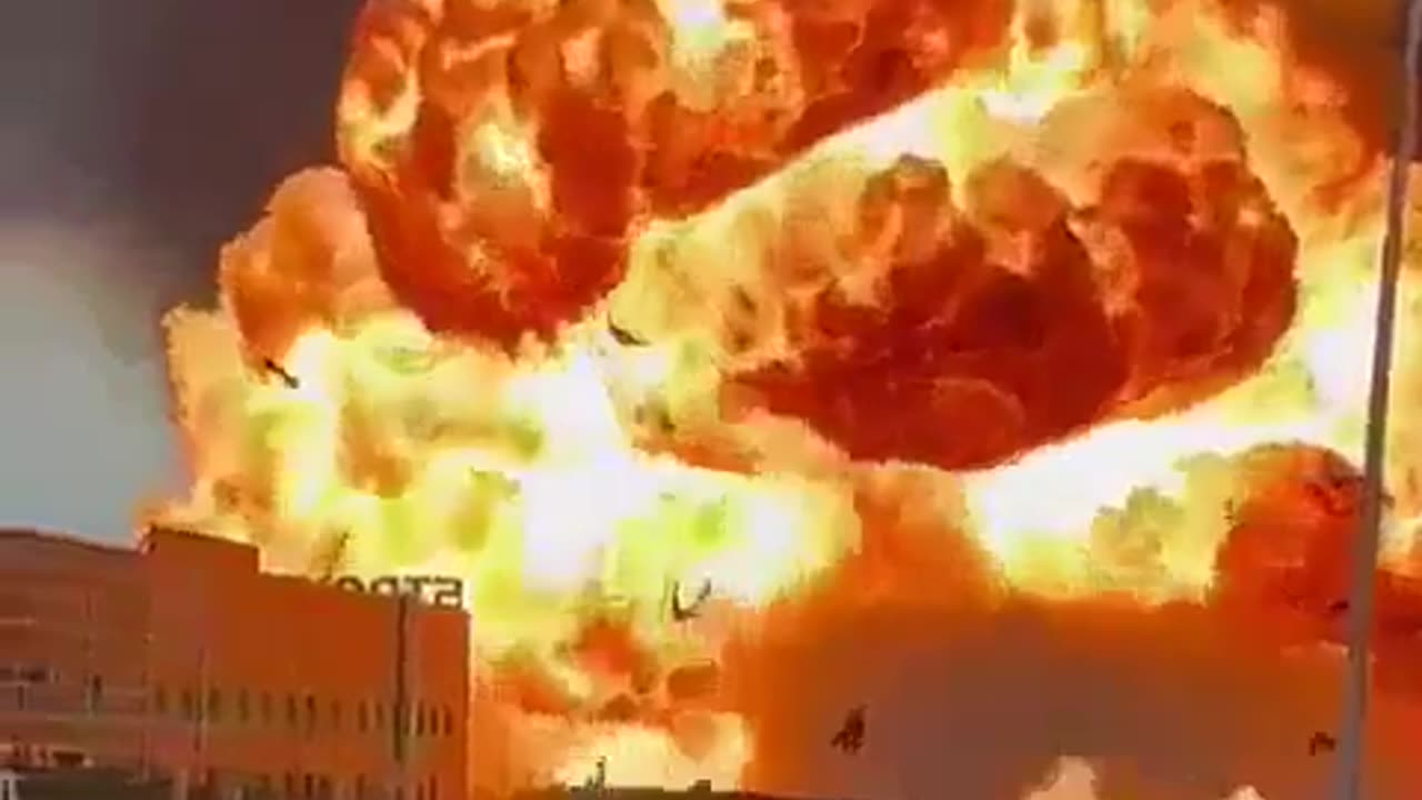 😂🛢️ Tanker Fail Will Make You Laugh! | FunFM
