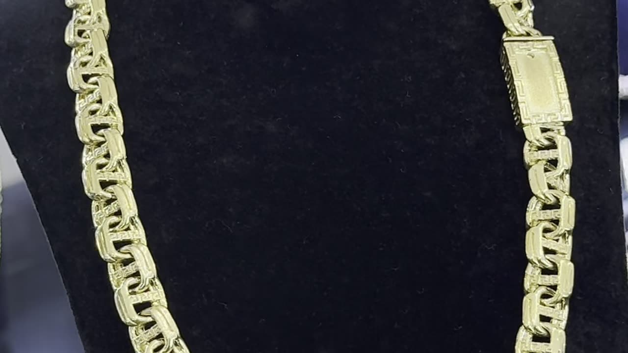 10k Gold 22” 131.7g Solid Chino Bar Chain