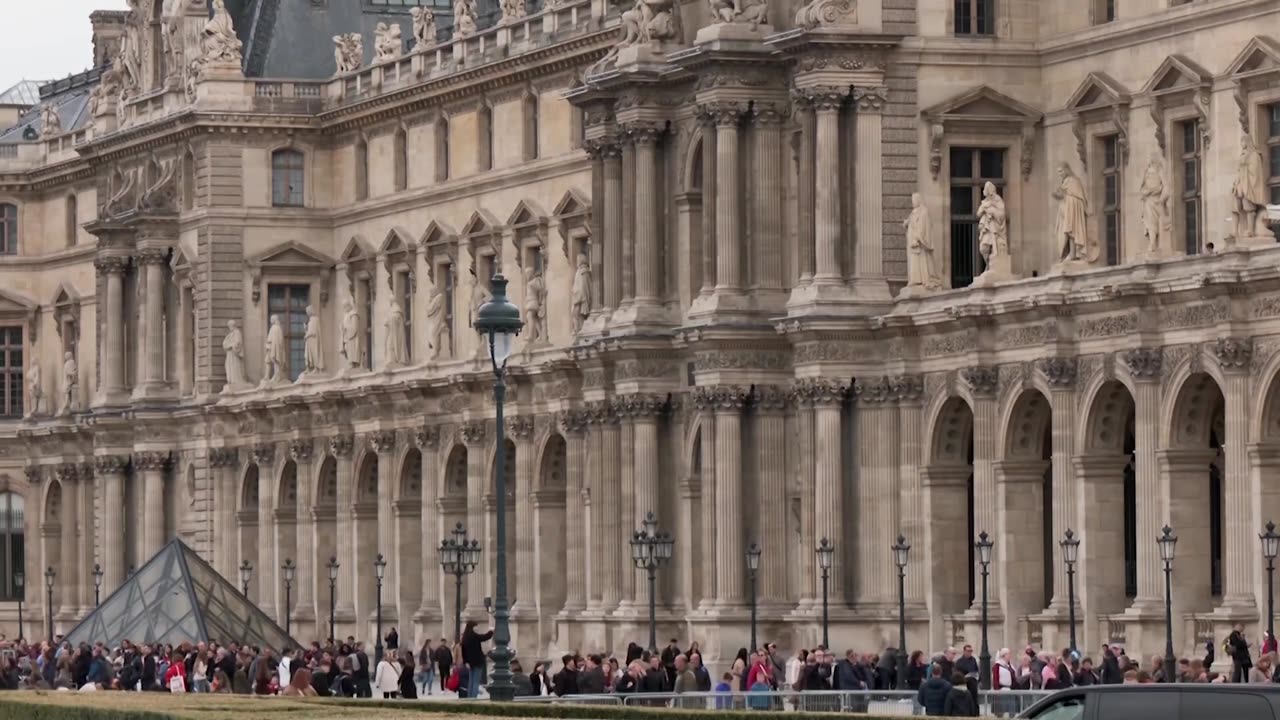 French police make more arrests in Louvre heist investigation