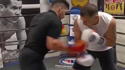 Ilia Topuria Sparring with Former Boxing World Champion Sergio Martínez