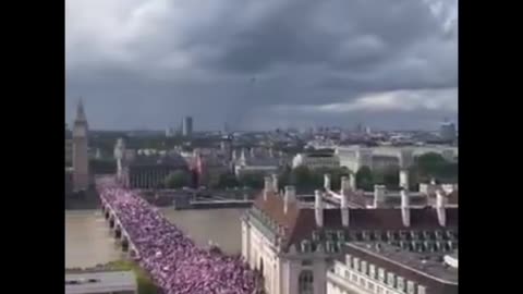 Incredible scenes in London today