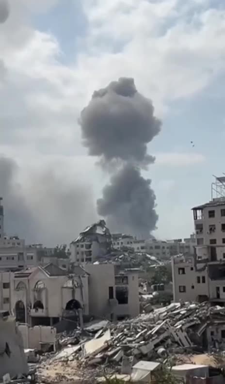 Israeli forces carry out fresh airstrikes targeting residential areas northwest of Gaza City