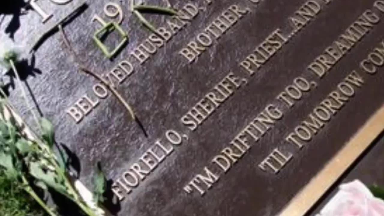 FAMOUS GRAVES - VOL. 435: TOM BOSLEY