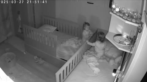 🤣👀 Twin Sisters' Hilarious Morning Routine Got Caught! | FunFM