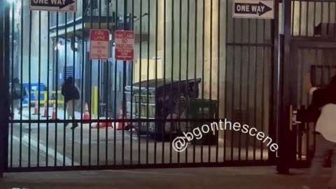 Apple Store was looted last night in downtown Los Angeles