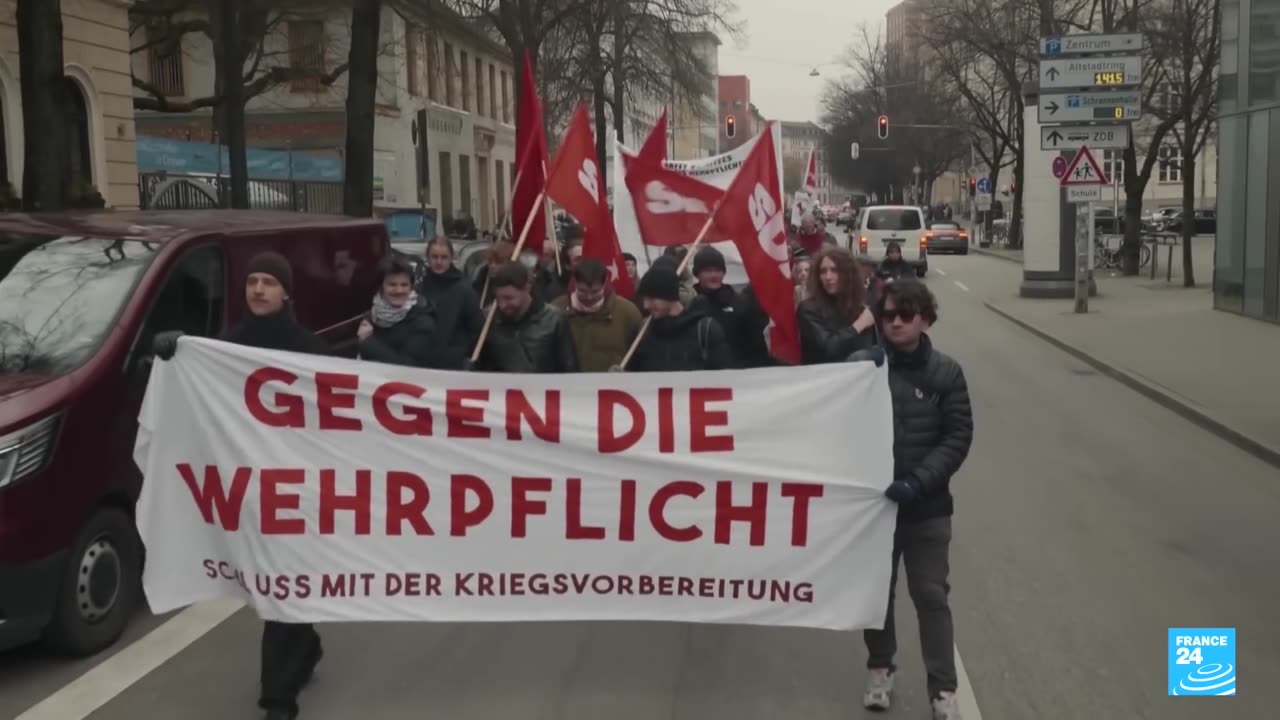 GermanyYouthOpposeMilitaryService