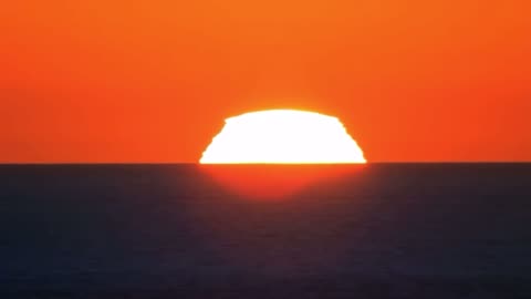 Lucifer and the Sun : Green Glow First
