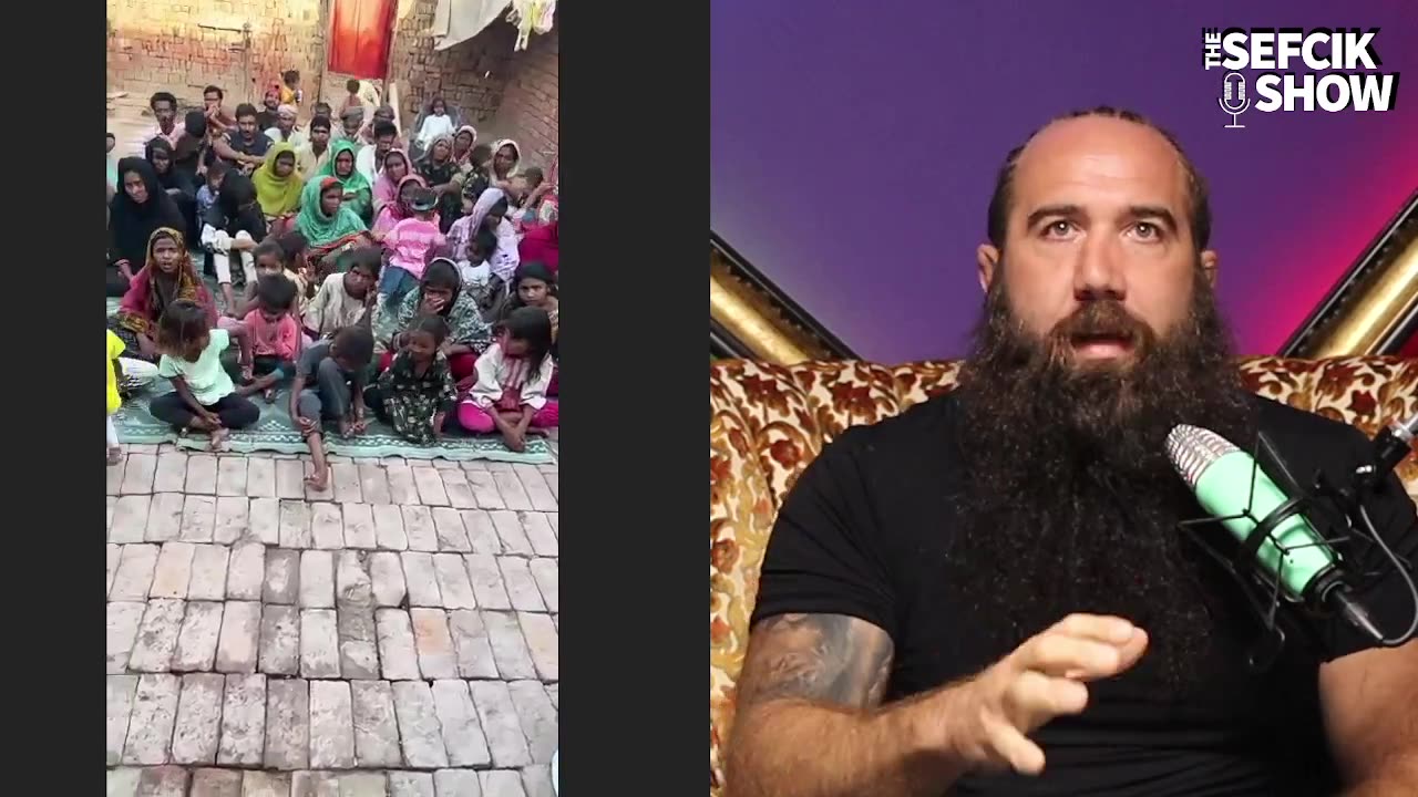 LIVE in Pakistan