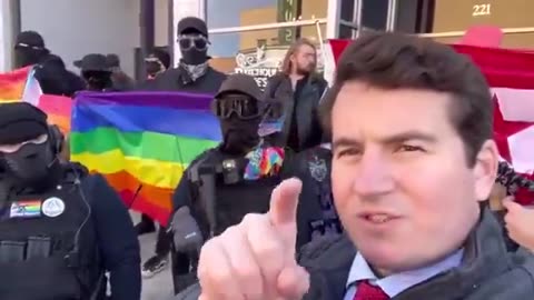 I love how Alex Stein completely mocks Antifa 🤣🤣